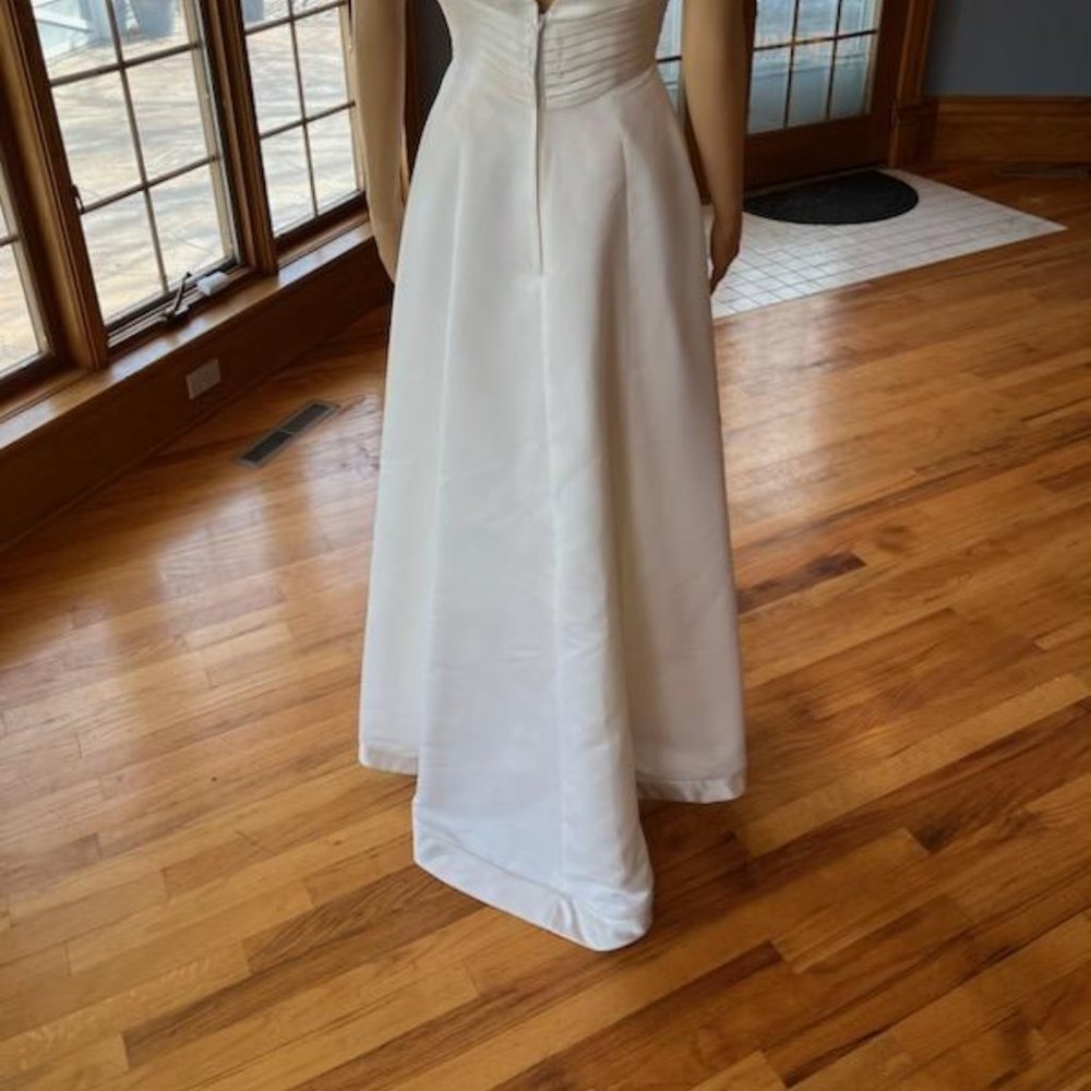 *Mon Cheri Ivory Tan Satin Sleeveless O Back Wedding Dress Bridal Gown Size 8 - Picture 12 of 14